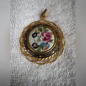 Estate Sale Vintage Victorian-Style Floral Bouquet Pendant